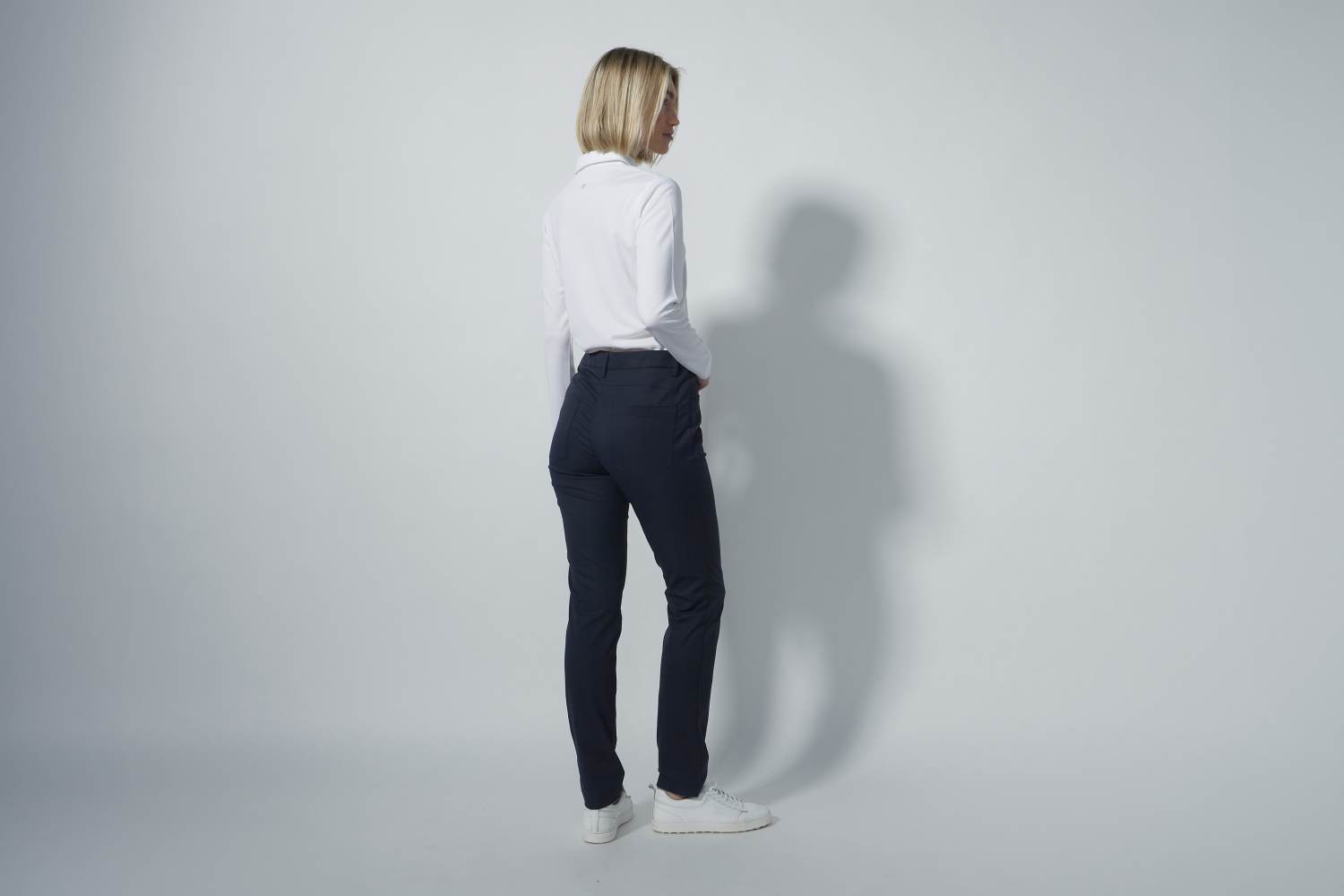 Lyric V2 Dame Bukser Navy Str. 38 32" fra Daily Sports