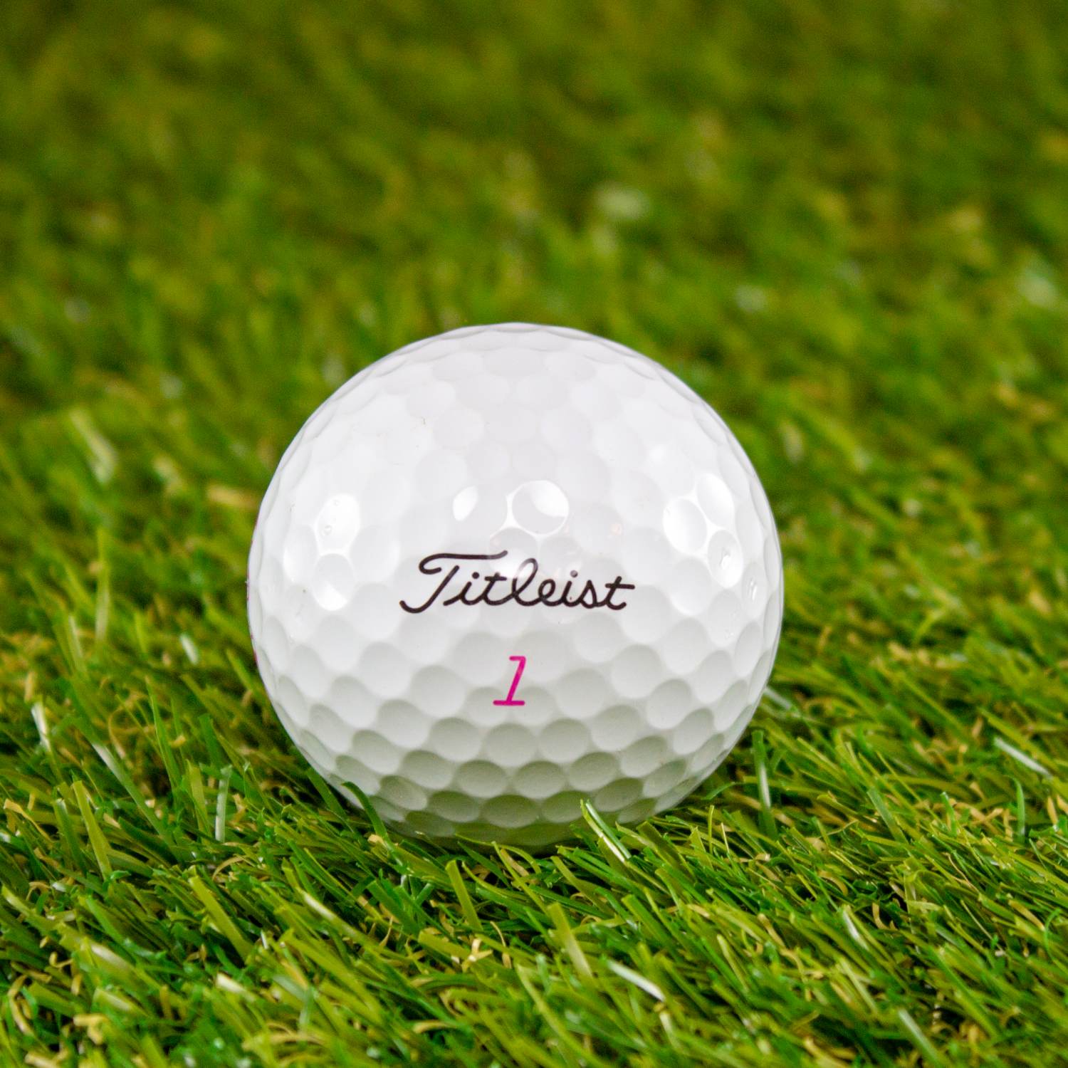 Prov1 (pink) Hvid Herre Søbolde   Grade A fra Titleist