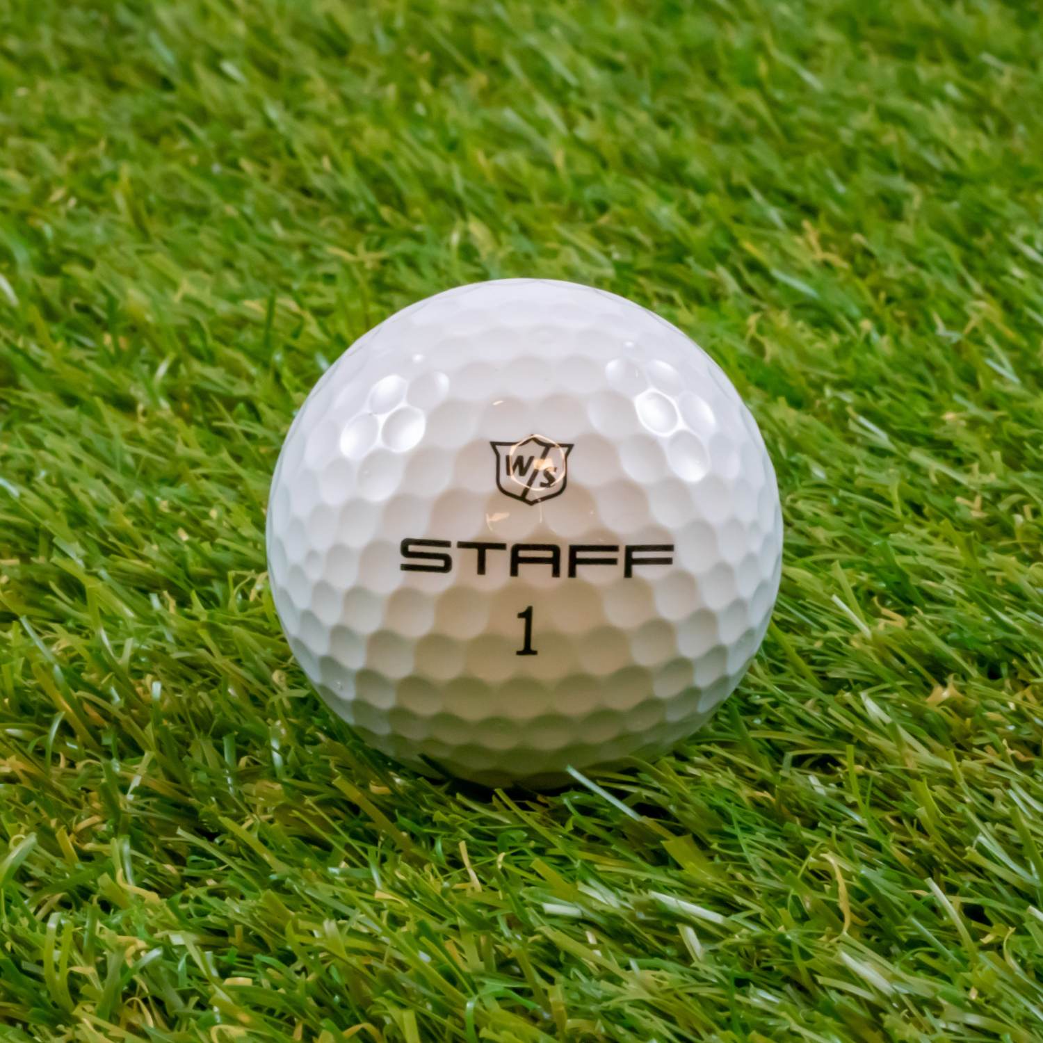 Tour Mix Hvid Herre Søbolde   Grade A fra Wilson Staff
